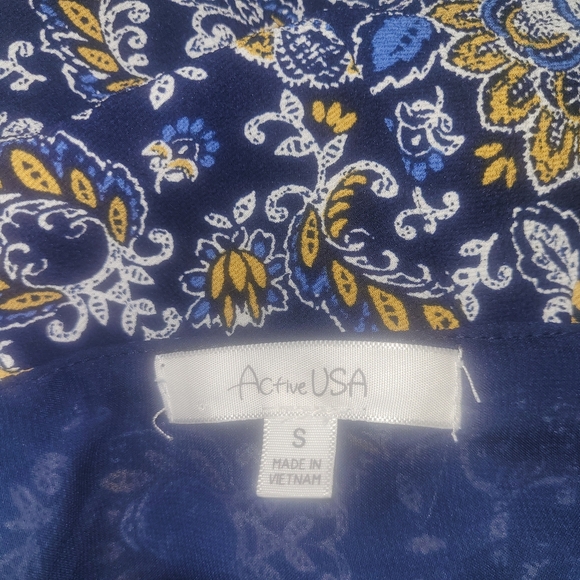 Active USA Blue Paisley Halter Tank Top S - Picture 6 of 6